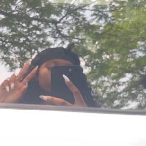 Meet your Posher, Noraa2tact